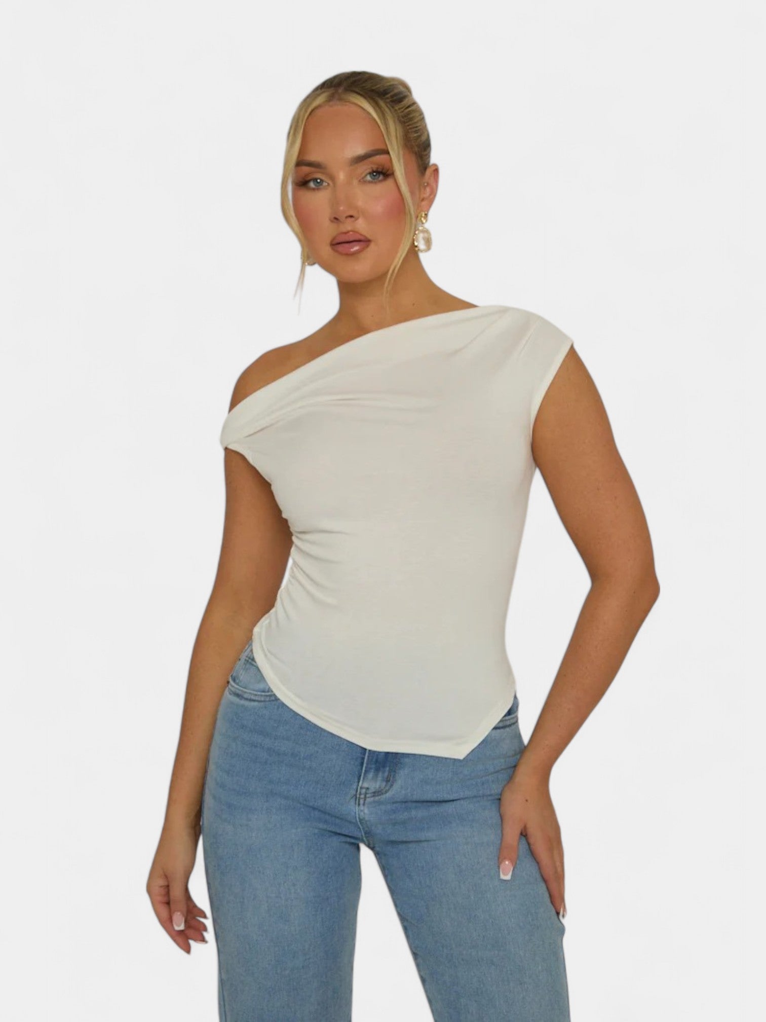 ZAHARA TWIST SHOULDER TOP